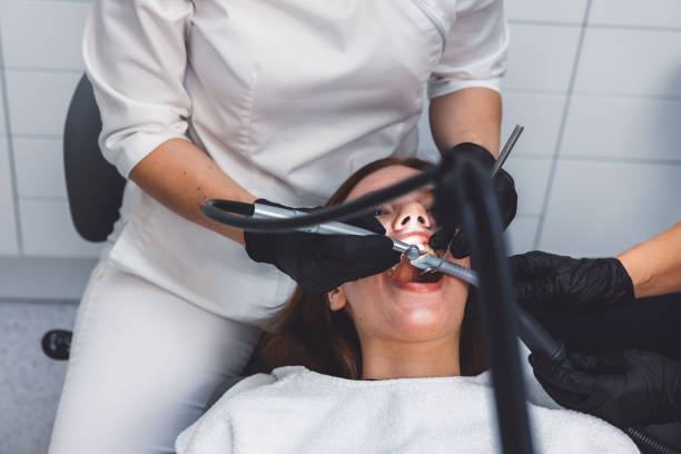 Best Emergency Dental Care for Broken or Chipped Teeth in Barneveld, WI
